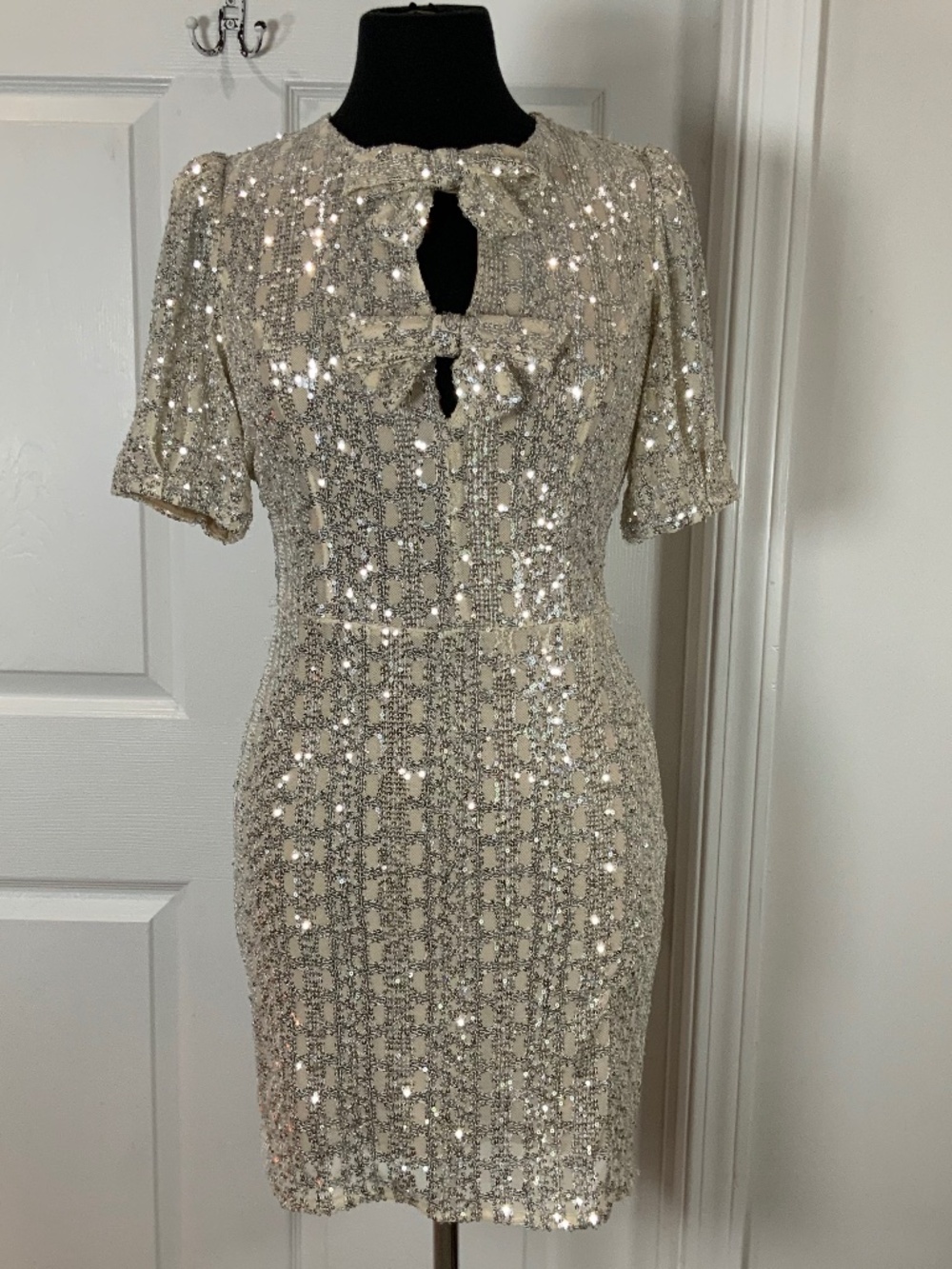 Heartloom Champagne Sequin Bow Detail Cocktail Glam Party Mini Dress Size XS
